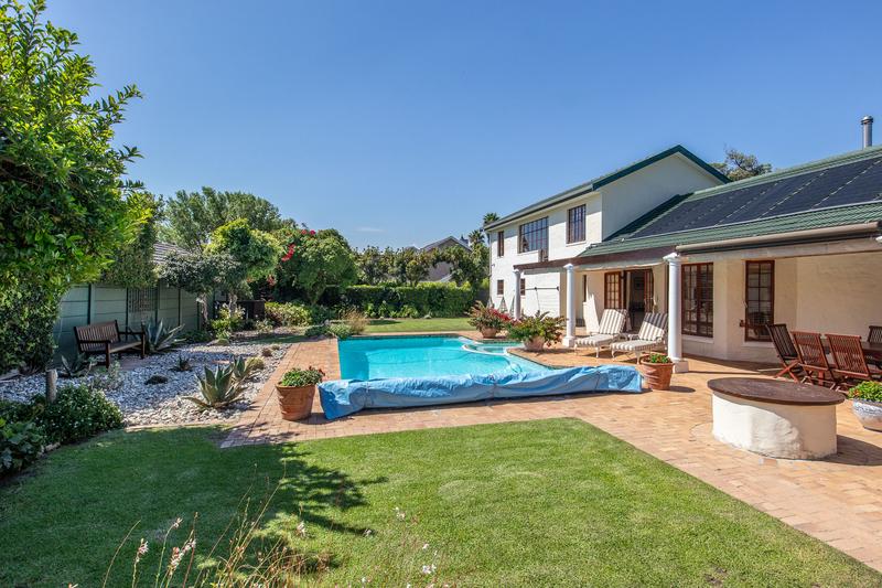 5 Bedroom Property for Sale in Tokai Western Cape